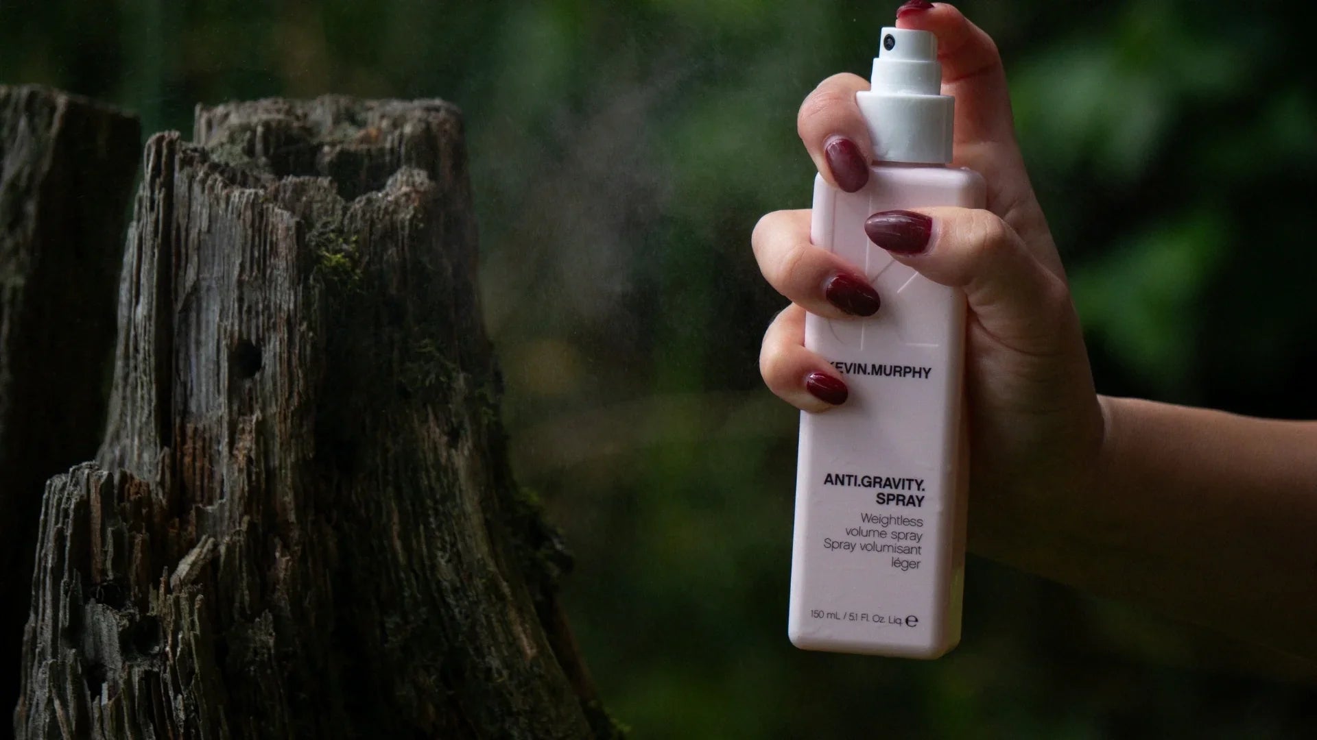 Plaukams reikia drėkinimo ar maitinimo? Kaip atskirti ir ką rinktis